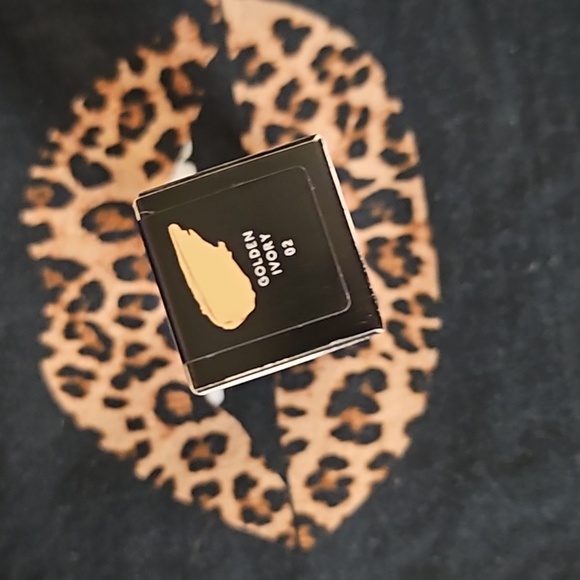 🎉HPx6🎉 Fenty Beauty Bright Fix Eye Brightener - Picture 3 of 3